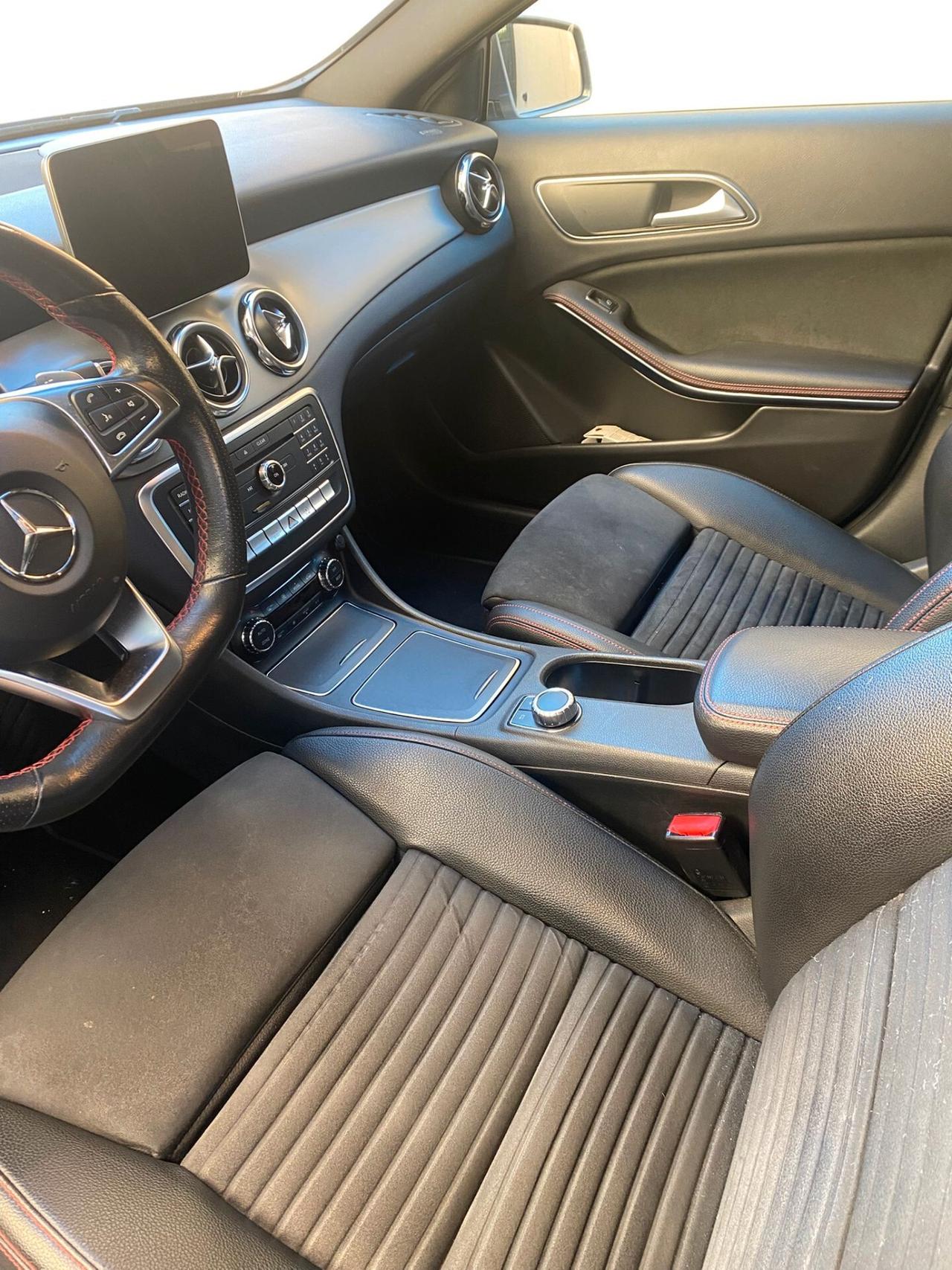 Mercedes-benz GLA 200 d Automatic Business