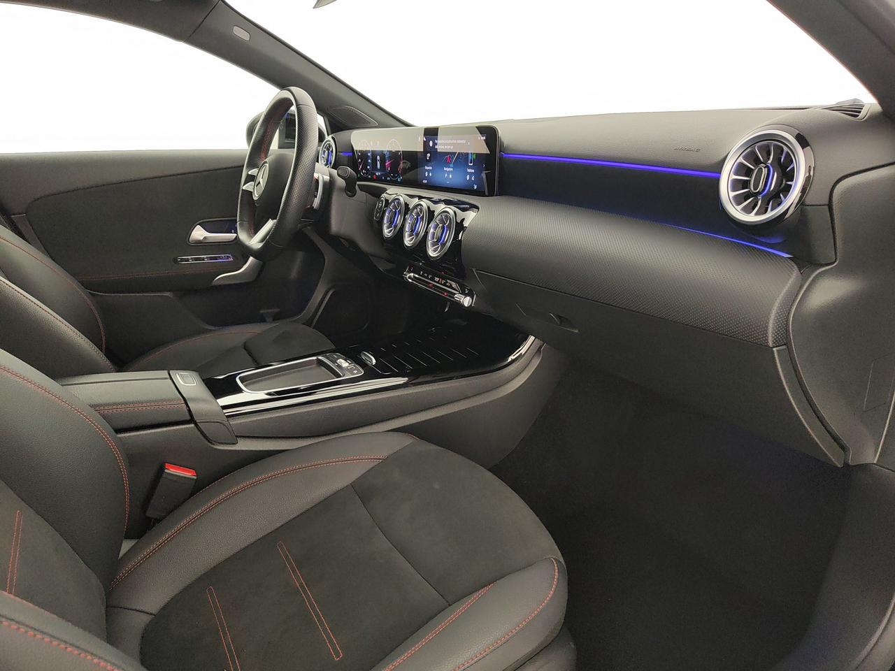 Mercedes-Benz A 180 AMG Line Advanced Plus auto