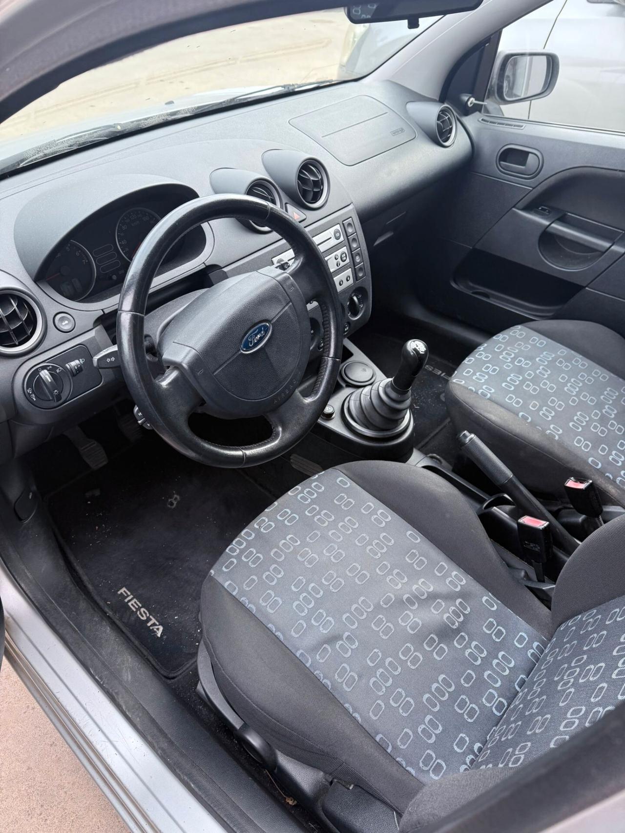 Ford Fiesta 1.2 16V 5p. Zetec