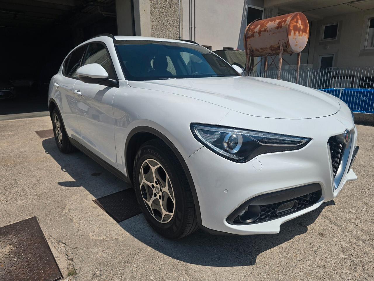 Alfa Romeo Stelvio 2.2 Turbodiesel 160 CV AT8 RWD Super Business