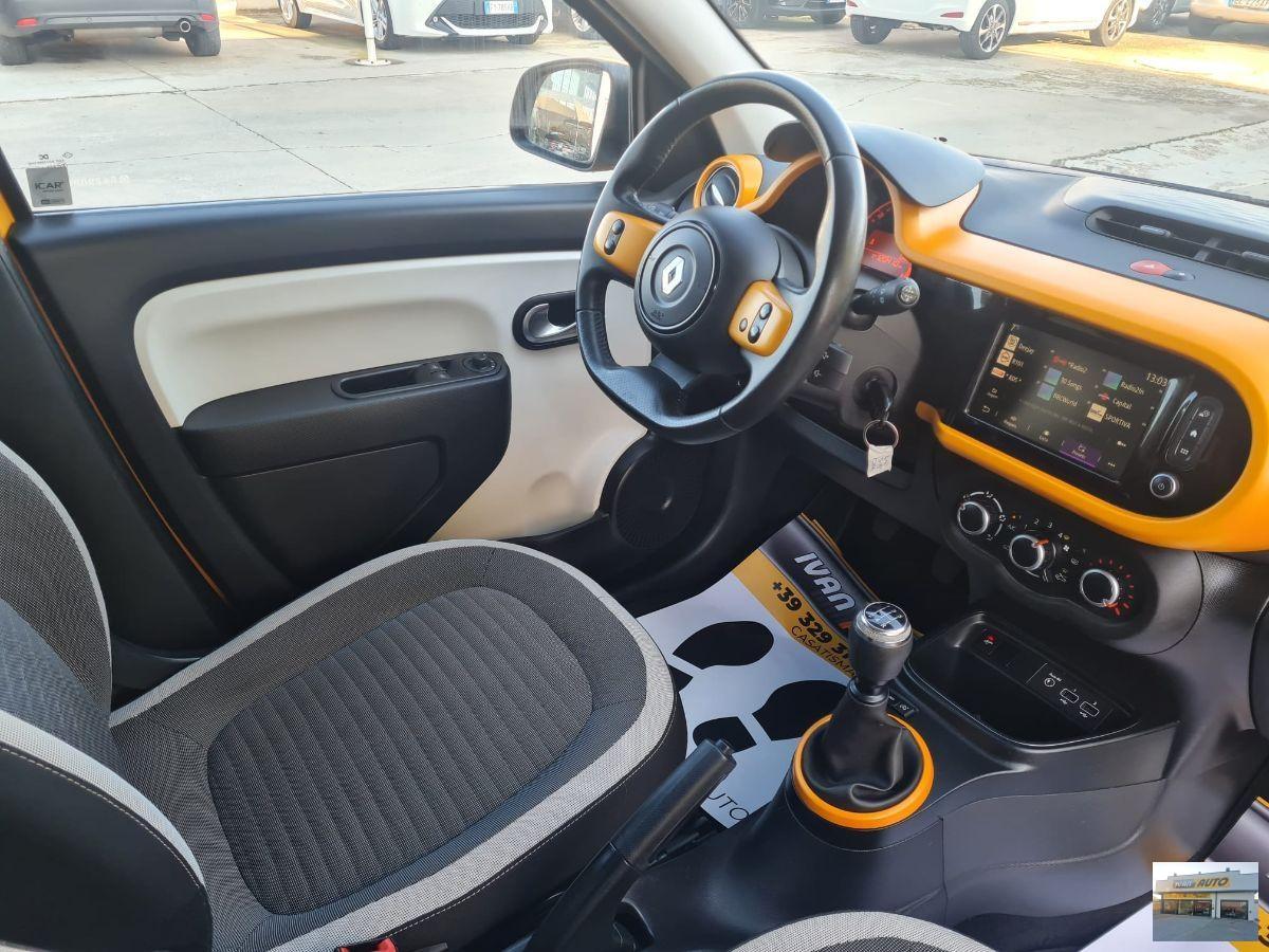 RENAULT Twingo Benzina-Euro 6D-Neopatentati-2019