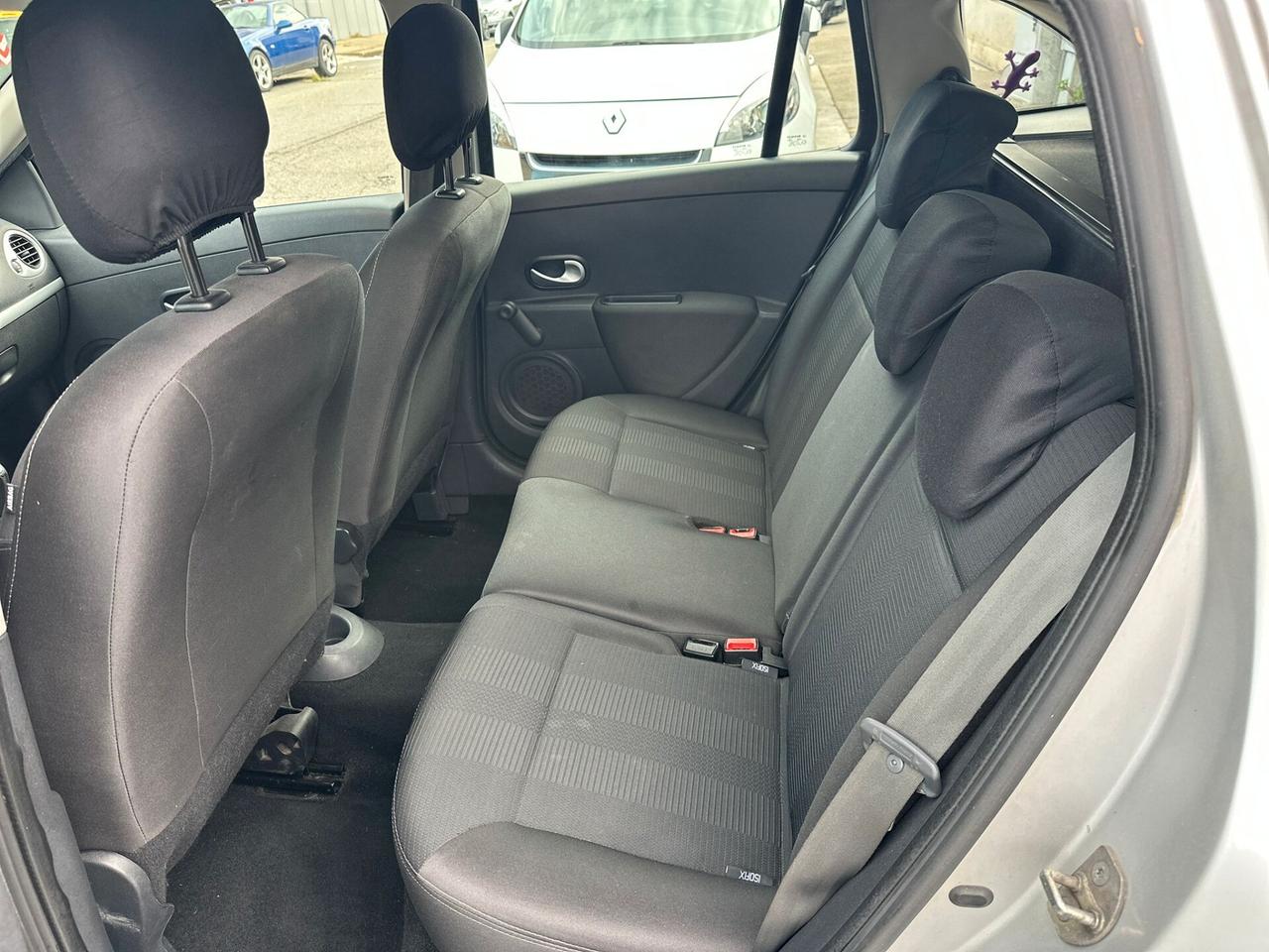 Renault Clio 1.2 16V SporTour Dynamique