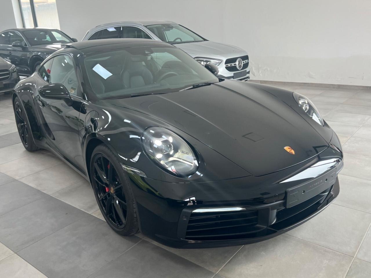 Porsche 992 Carrera 4S possibilità noleggio no scoring