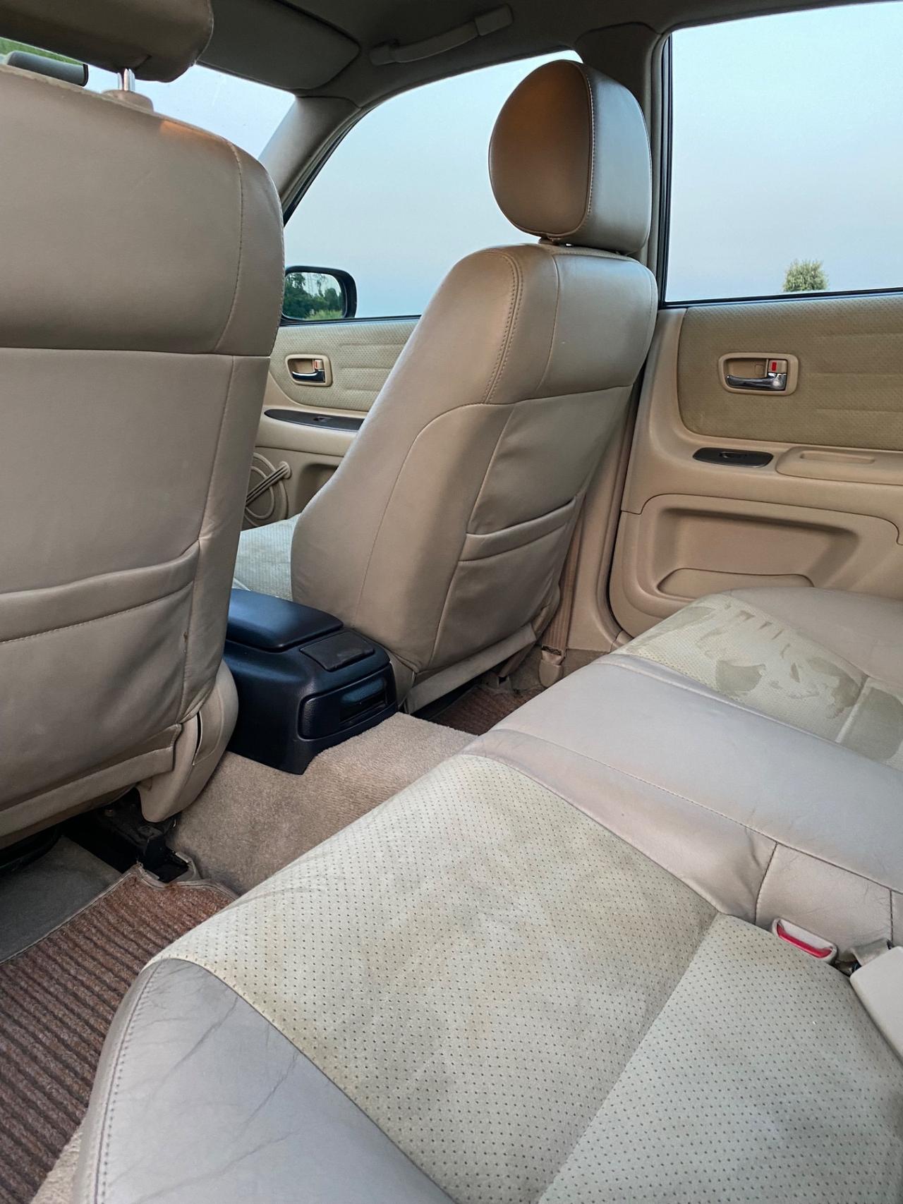 Lexus IS 200 IS 200i 24V cat
