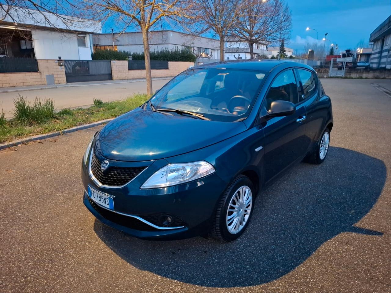 Lancia Ypsilon 1.2 5 porte GPL del 16 SOLO 128.000 KM