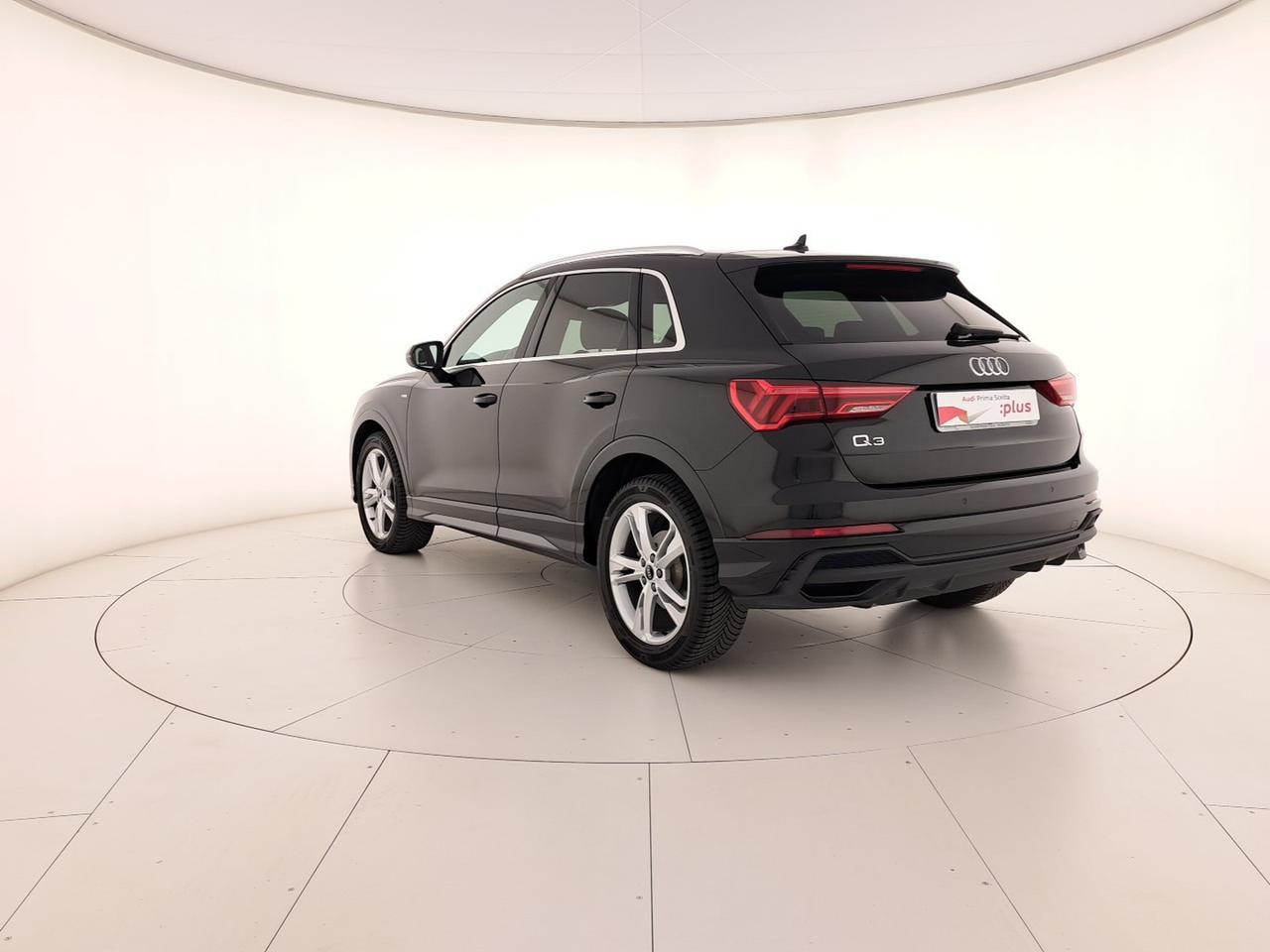 Audi Q3 35 2.0 tdi s line edition s-tronic