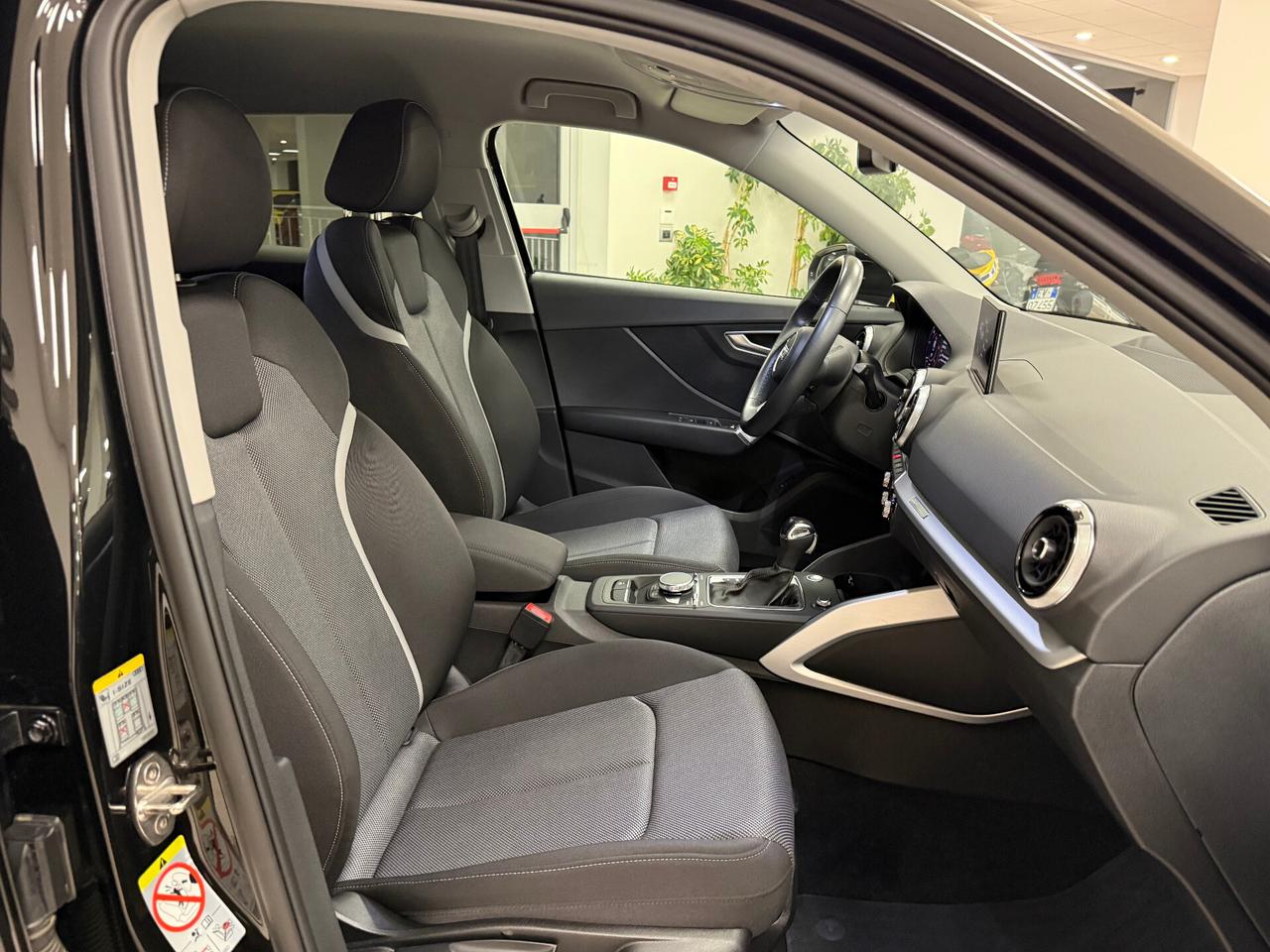 Audi Q2 35 TDI S tronic Identity Black 150 Cv 2022