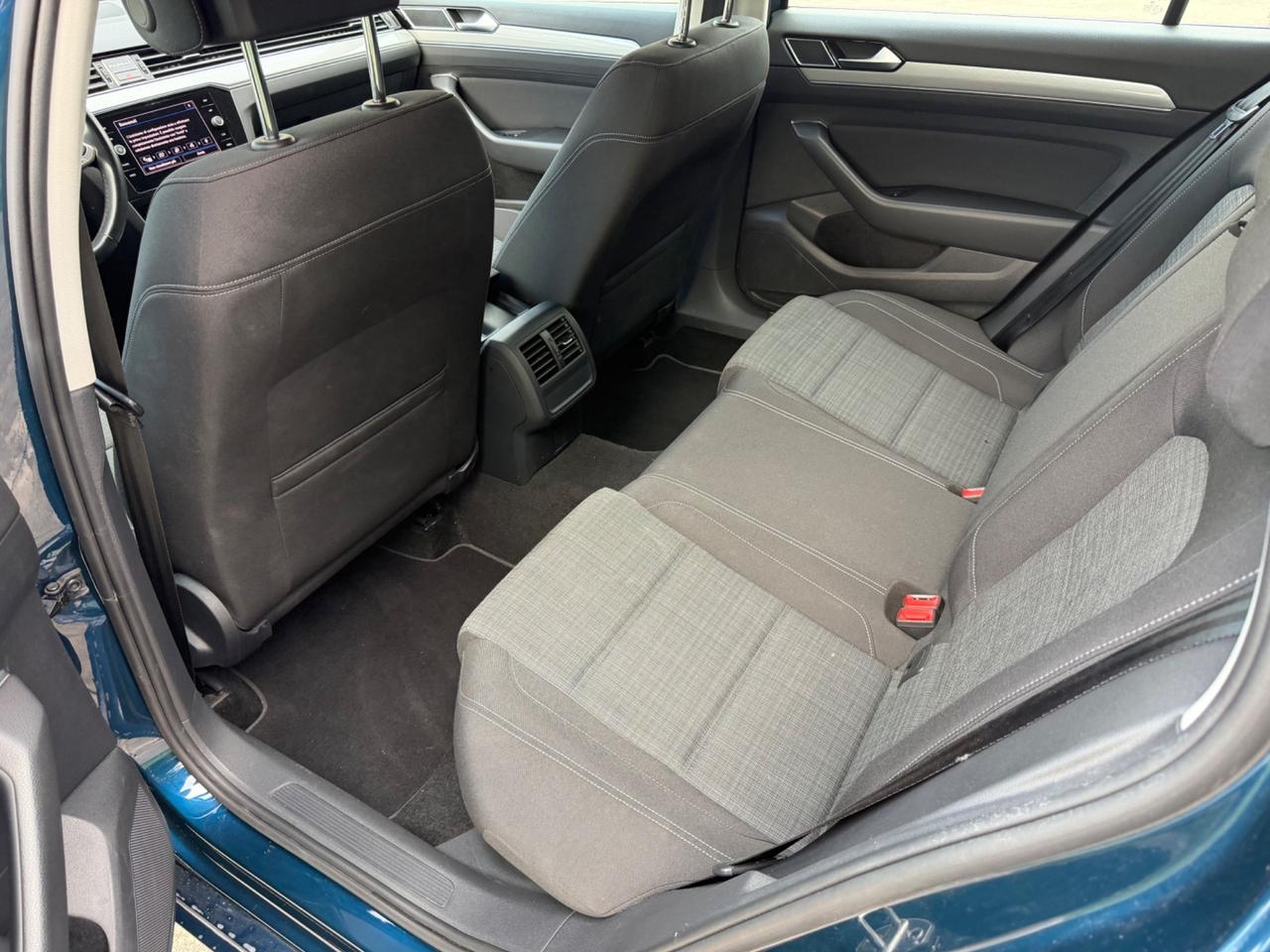 Volkswagen Passat Variant 2.0 TDI SCR EVO DSG Business