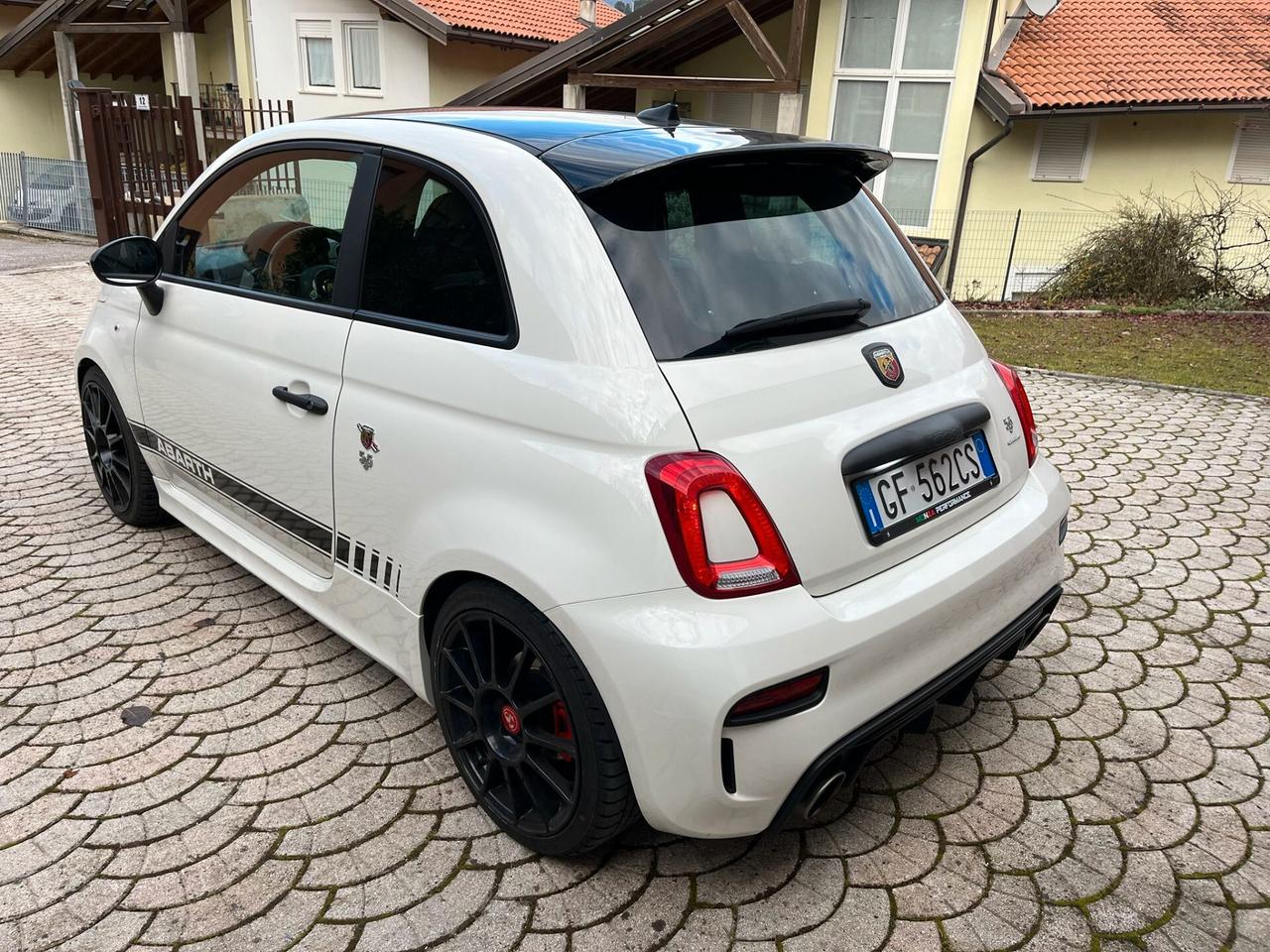 Abarth 595 1.4 Turbo T-Jet 180cv Esseesse Monza Performance
