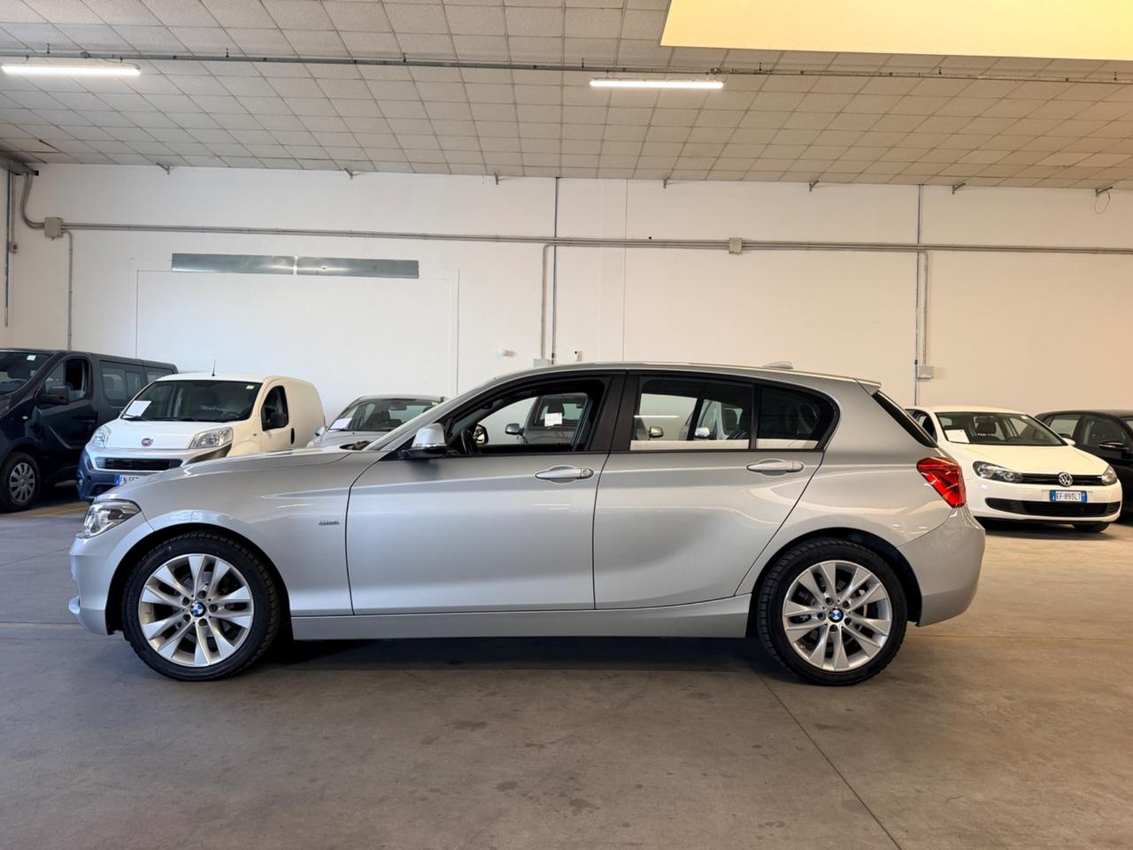 Bmw 116 116d 5p. Urban