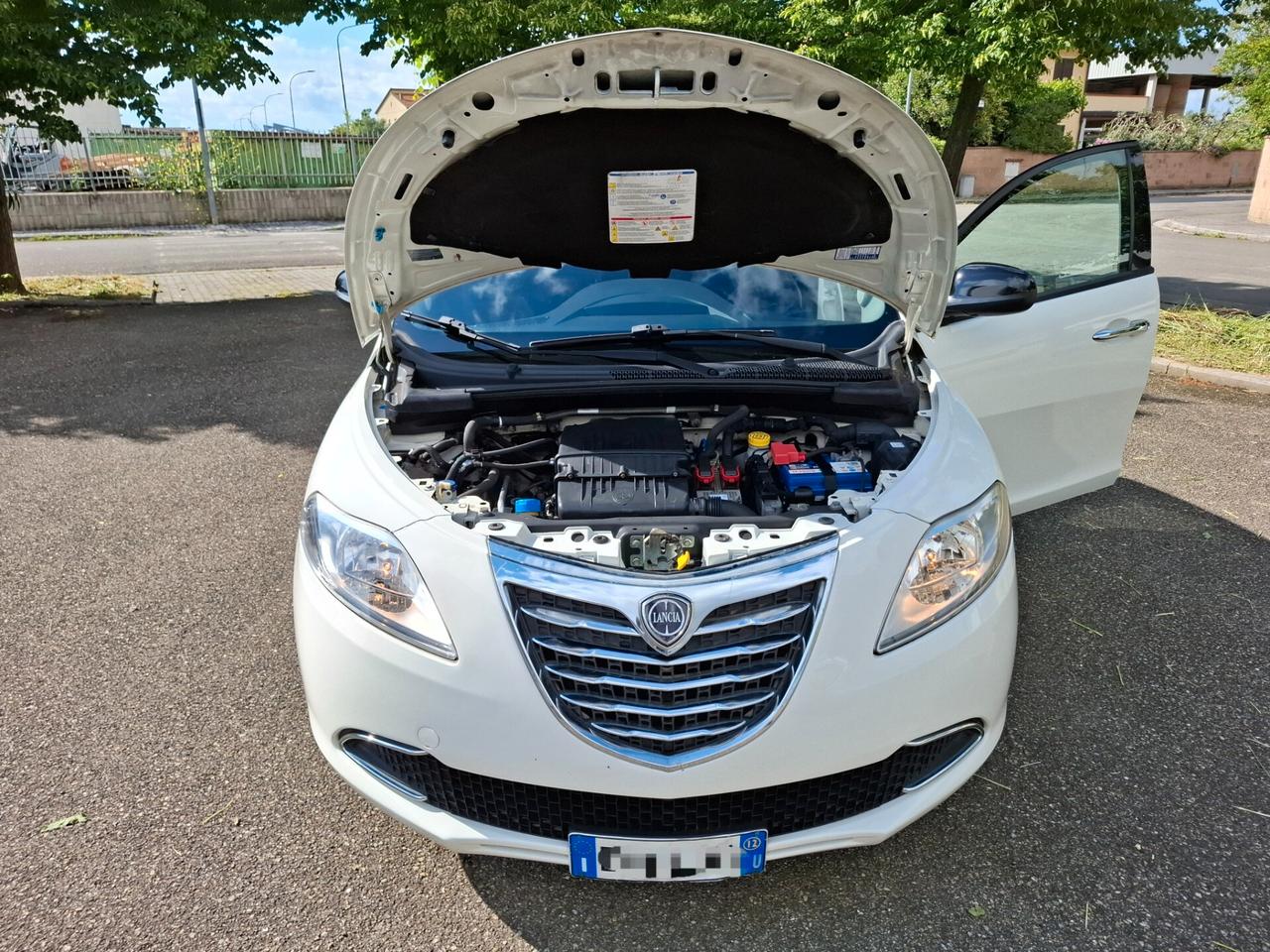 Lancia Ypsilon 1.2 69 CV 5 porte GPL Ecochic Gold