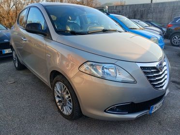 Lancia Ypsilon 1.2 69 CV 5 porte GPL Ecochic Gold ( impianto a gas)