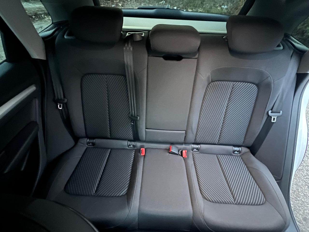 Audi Q5 Business Advanced 2.0 35 TDI MHEV #8562