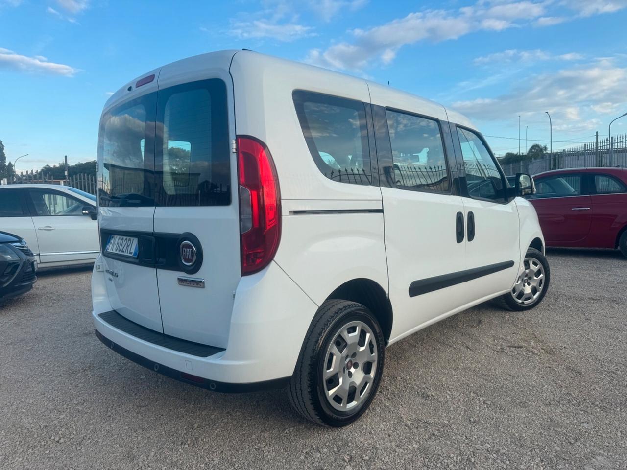 Fiat Doblo Doblò 1.6 MJT 120CV Lounge N1 5 POSTI