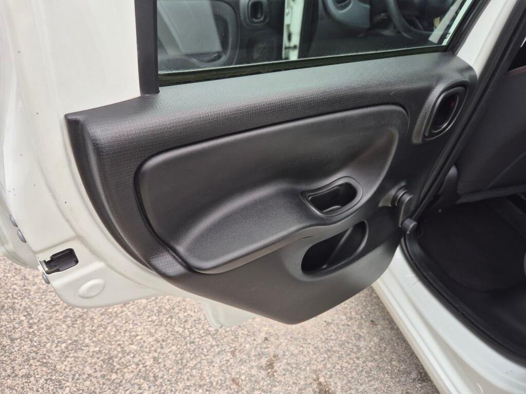 Fiat Panda 1.2 FIRE Easy 69CV 5-POSTI