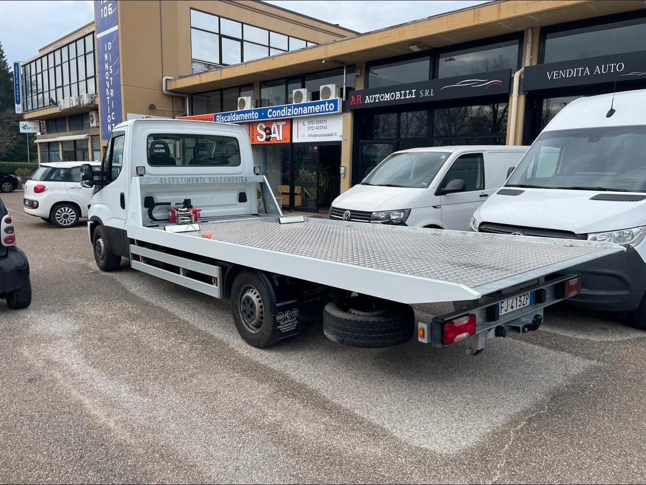 Iveco Daily 35s14 CARROATTREZZI SCARRABILE