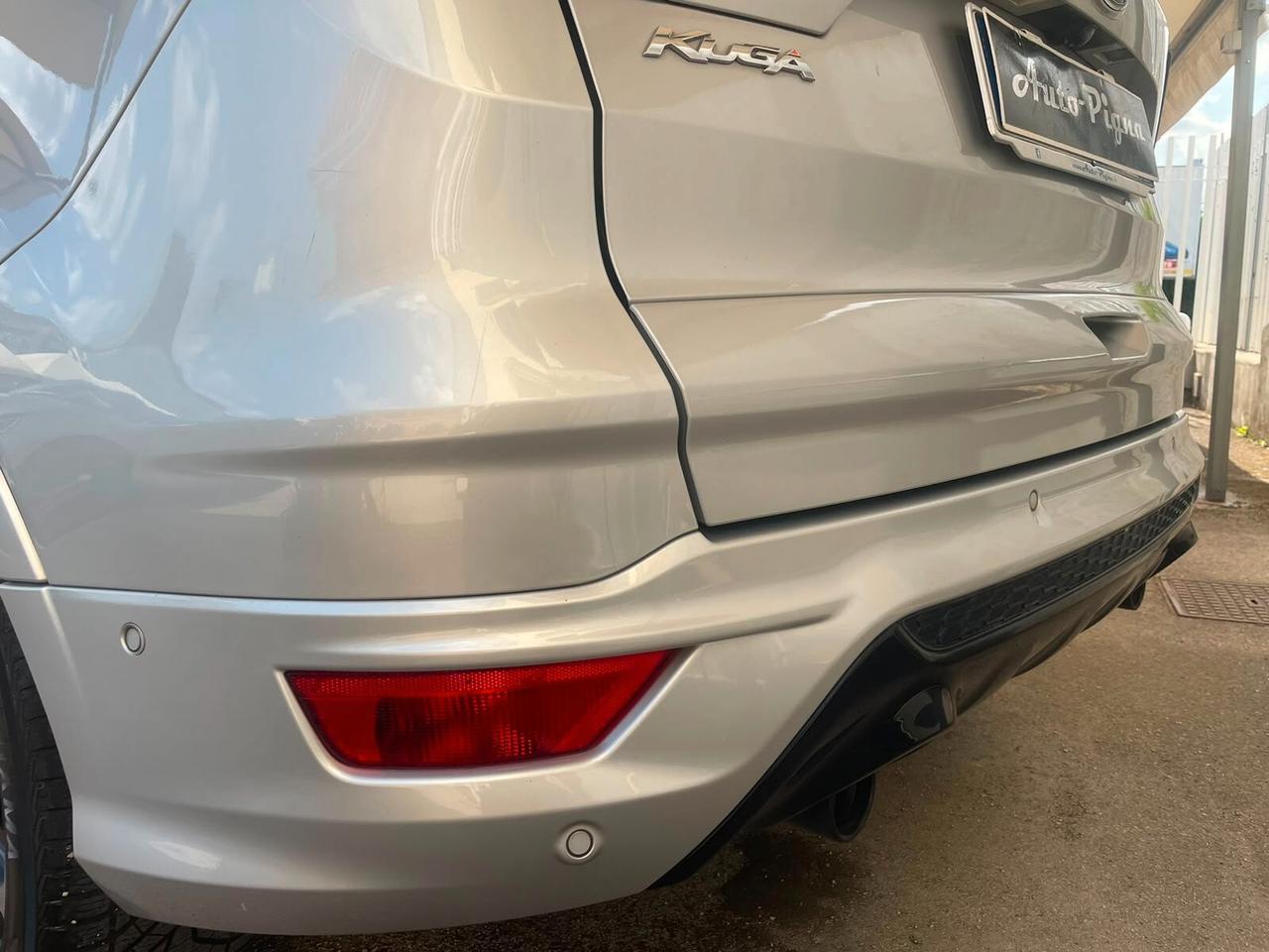 Ford Kuga 1.5 TDCI 120 CV 2WD Powershift Titanium Cambio auto