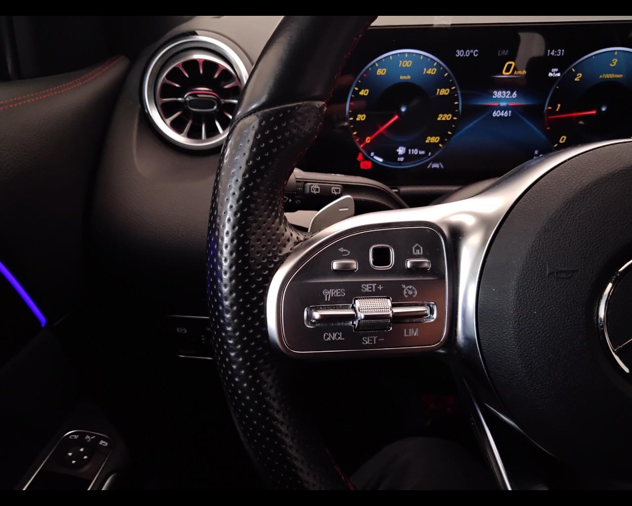 Mercedes-Benz GLA-H247 2020 - GLA 180 d Premium auto