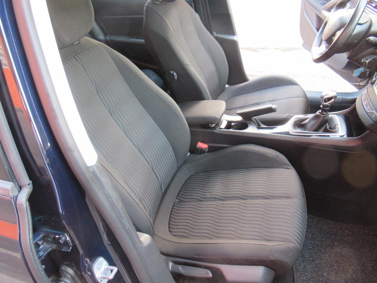 Peugeot 308 BlueHDi 120 S&S SW Business