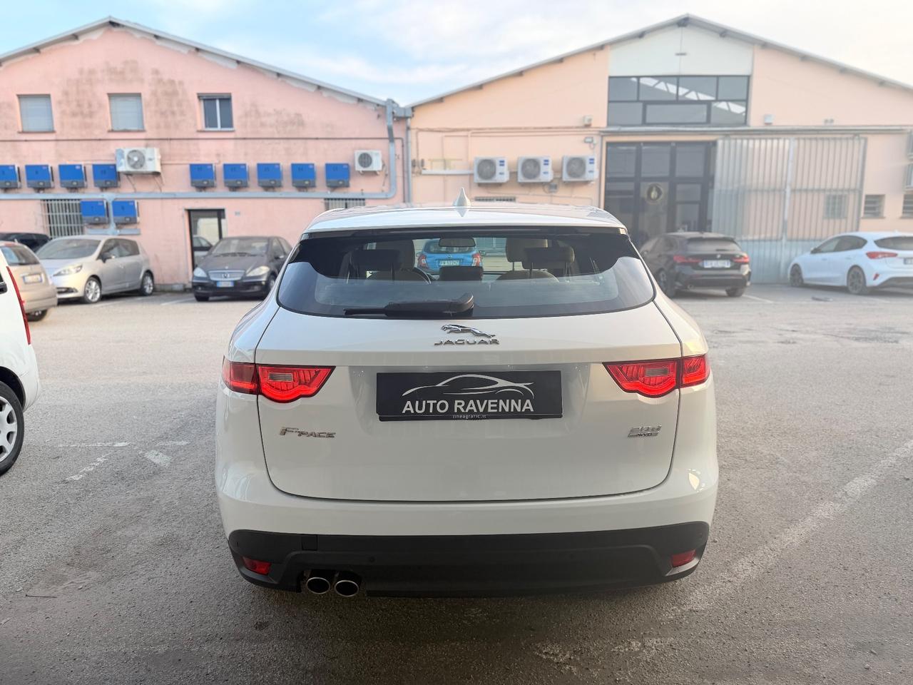 Jaguar F-Pace 2.0 D 180 CV AWD Portfolio euro6