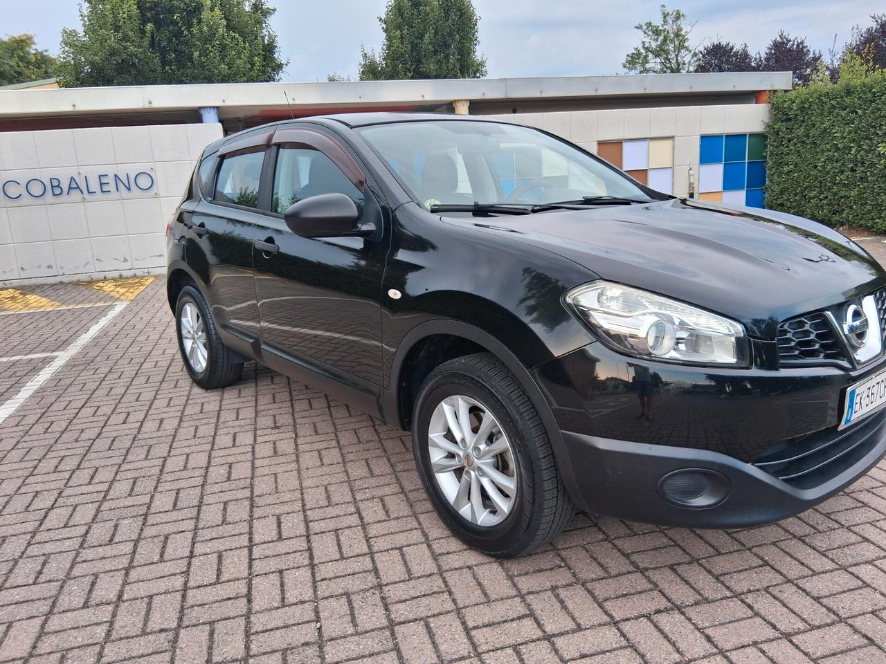 Nissan Qashqai 1.5 dCi DPF Tekna..KM 163 000..NEOPATENTATI. CELL 320 147 1147 WUATSAPP..3276540940
