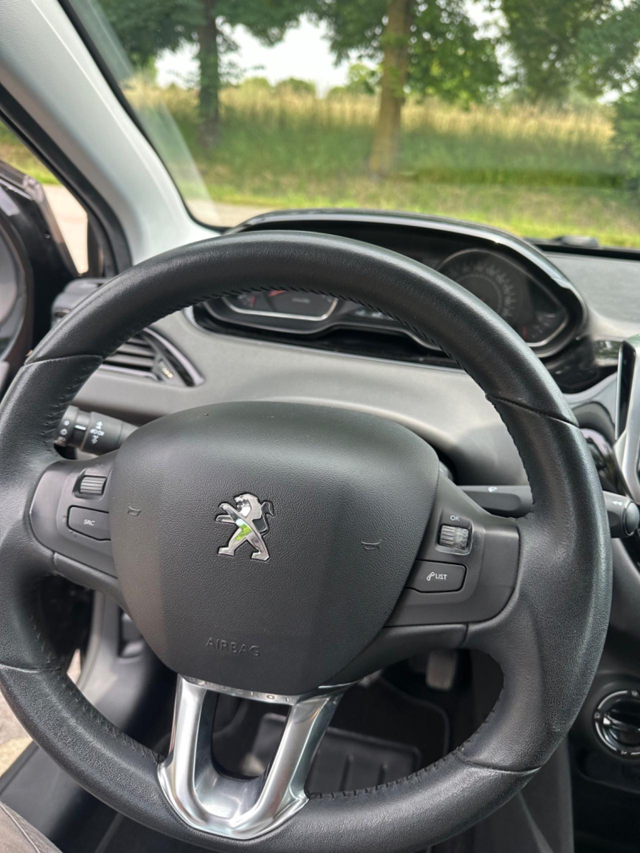 Peugeot 208 PureTech 82 5 porte Access