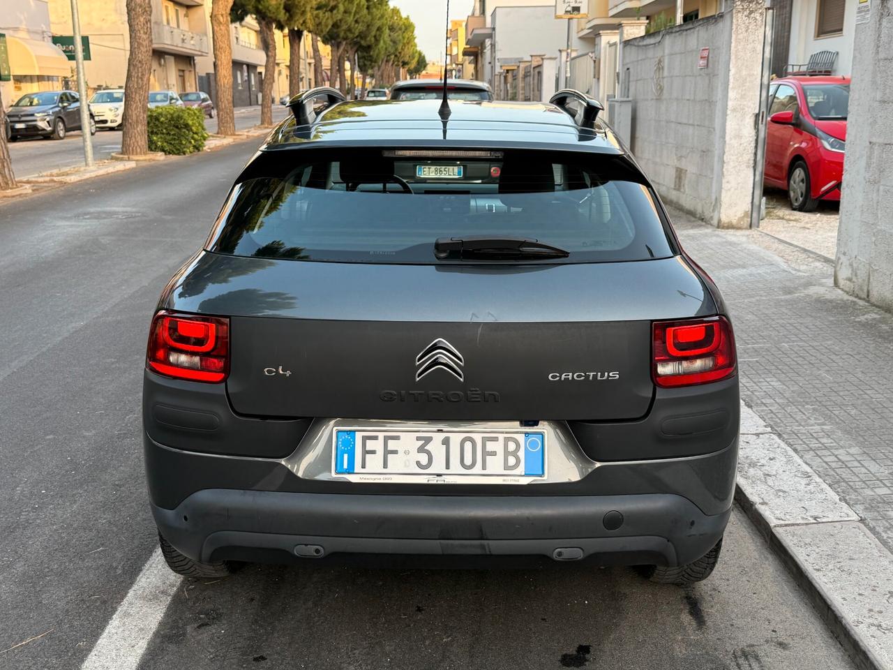 Citroen C4 Cactus 1.2 82CV Shine *CAMERA - 2016