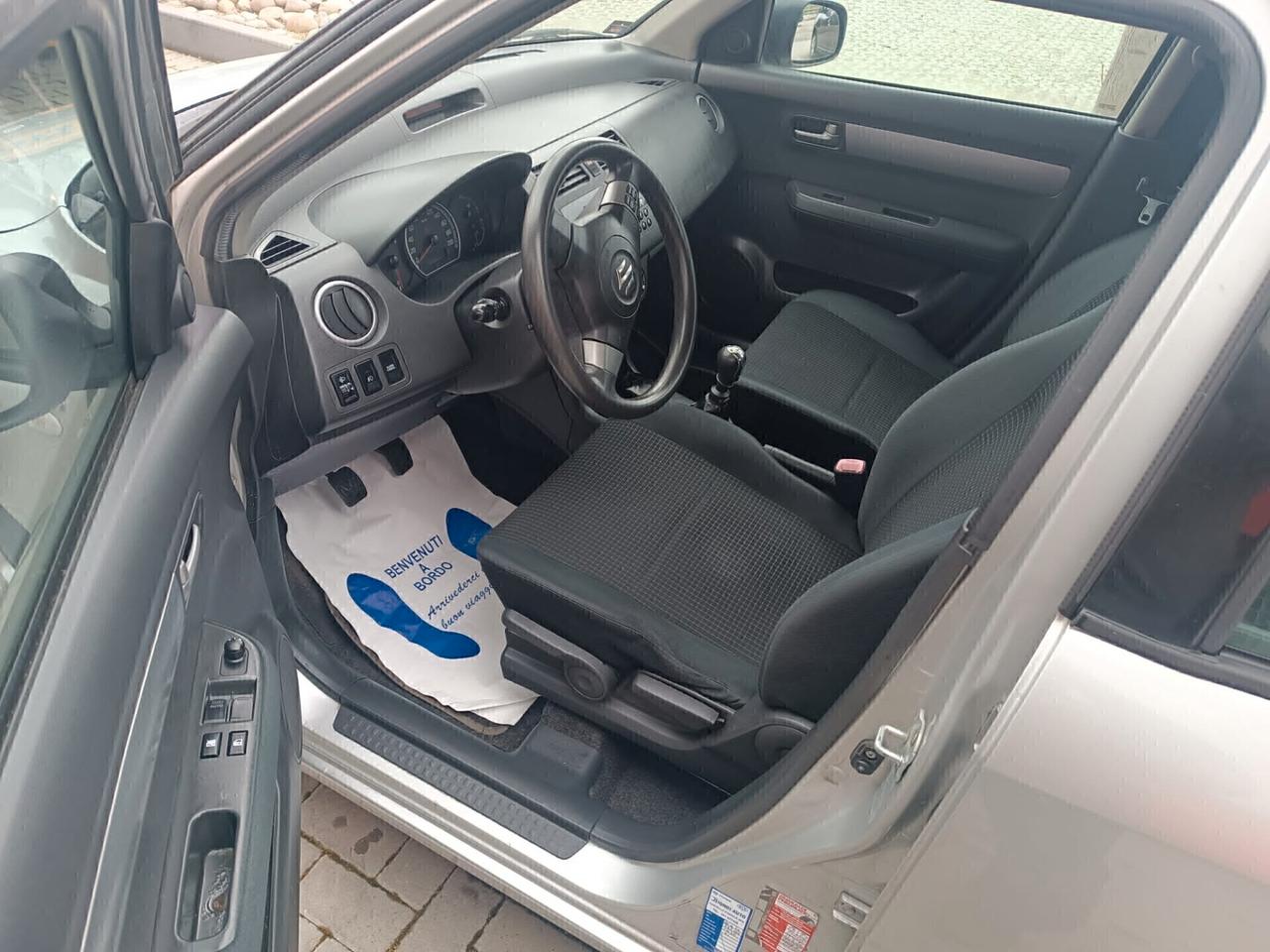 Suzuki Swift 1.3 DDiS 5p. GL