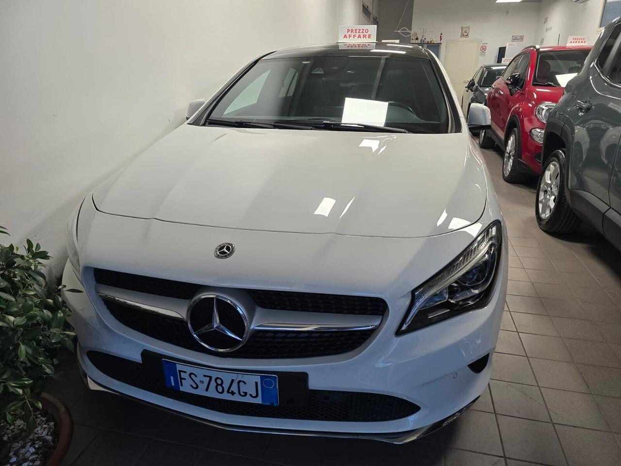 Mercedes-benz CLA 220 d S.W. Automatic Premium PACCHETTO AMG