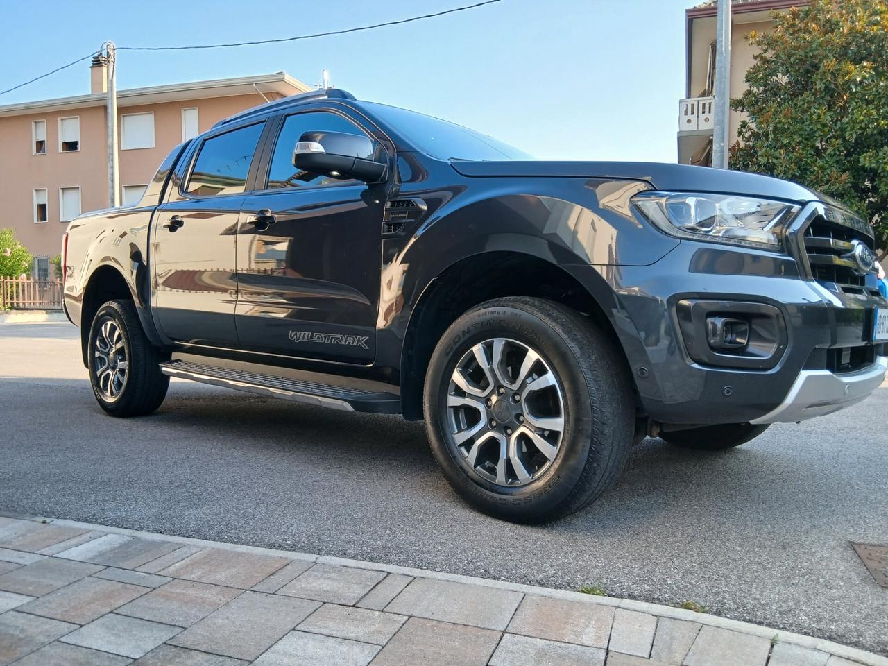 Ford Ranger 2.0 4x4 aut. 213 CV DC Wildtrak 5 posti tua a € 312 mese
