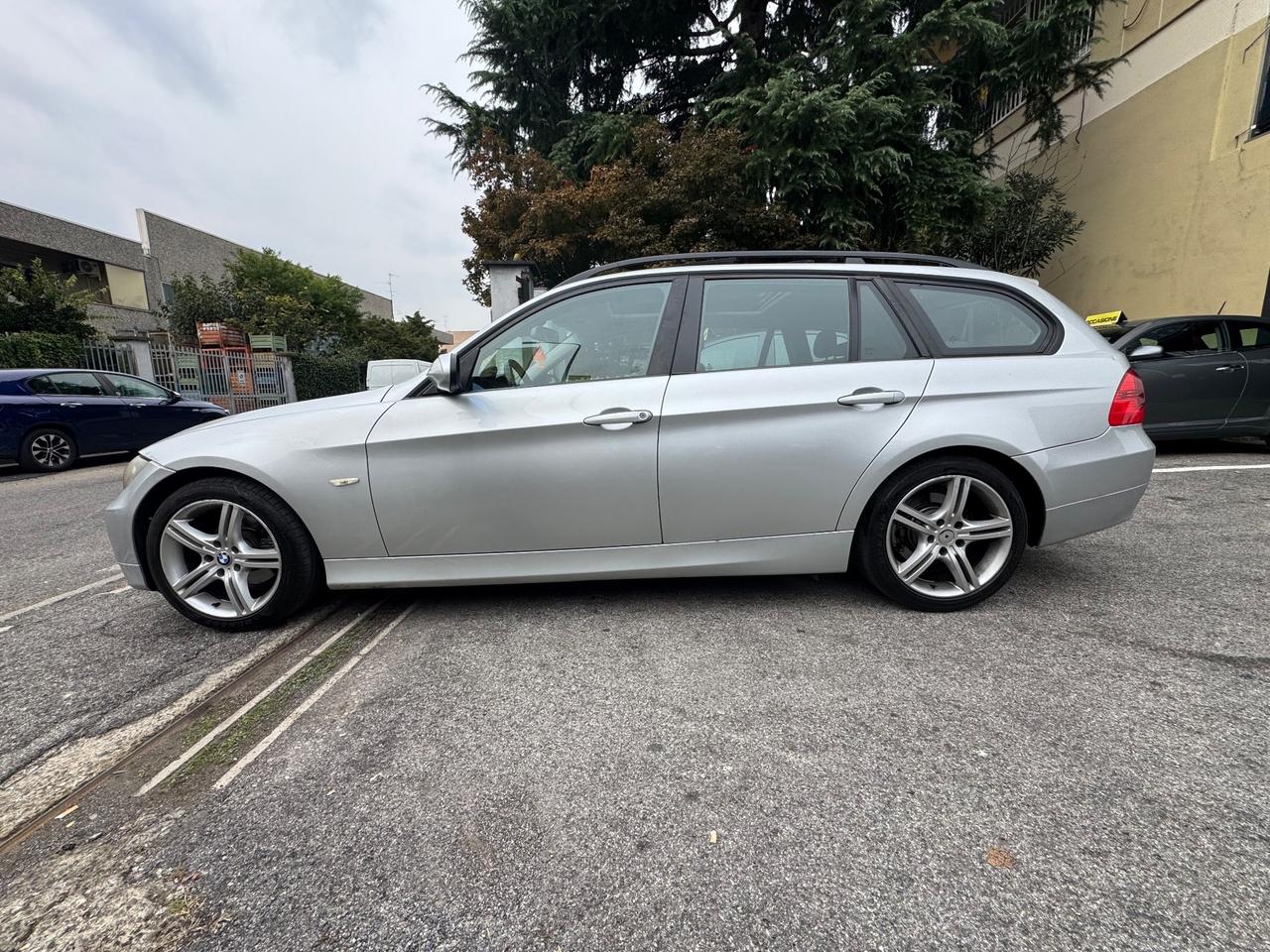 Bmw 318 318i cat Touring MSport