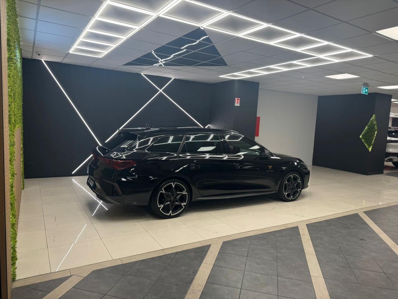 Cupra Leon 1.5 Hybrid 150 CV DSG