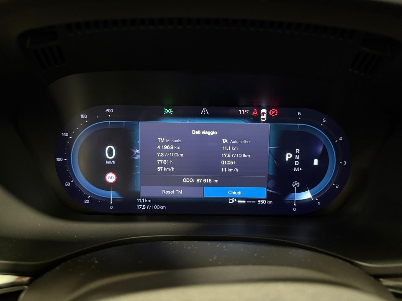 VOLVO XC60 2.0 b4 Momentum awd auto