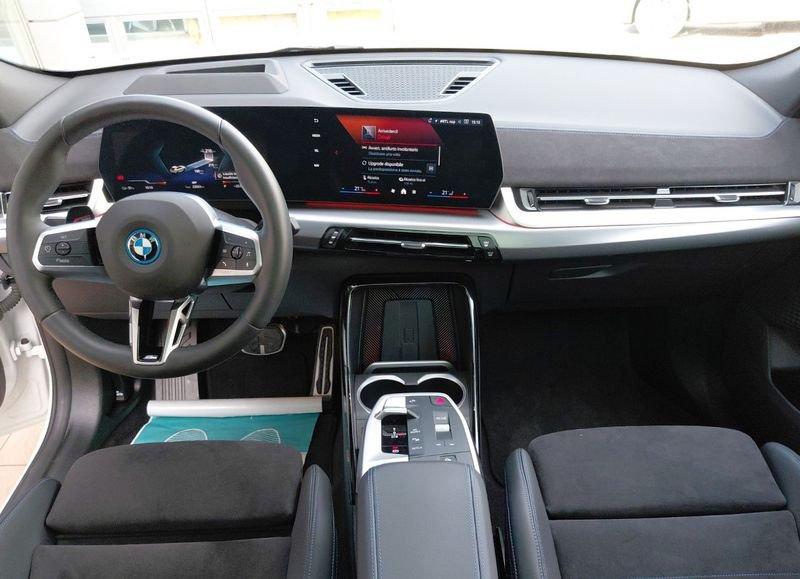 BMW iX2 xDrive 30 M Sport