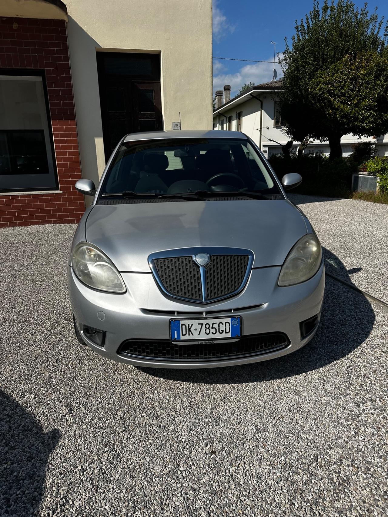 Lancia Ypsilon 1.2 Argento
