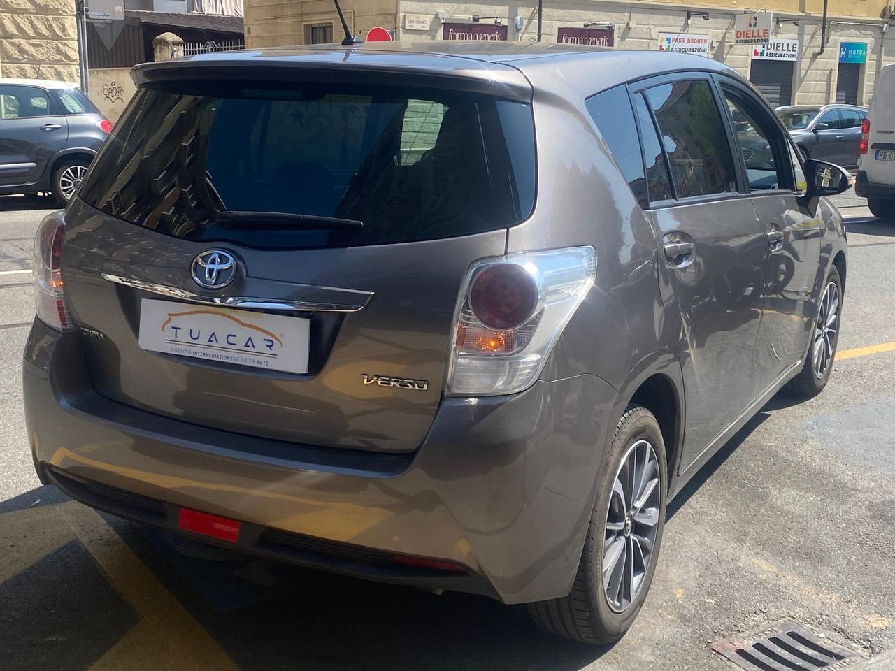 Toyota Verso D-4D Active #11975