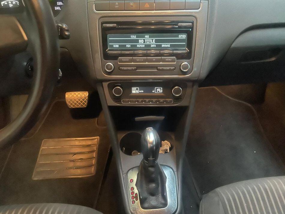VOLKSWAGEN POLO 1.4 85Cv. HIGHLINE DSG