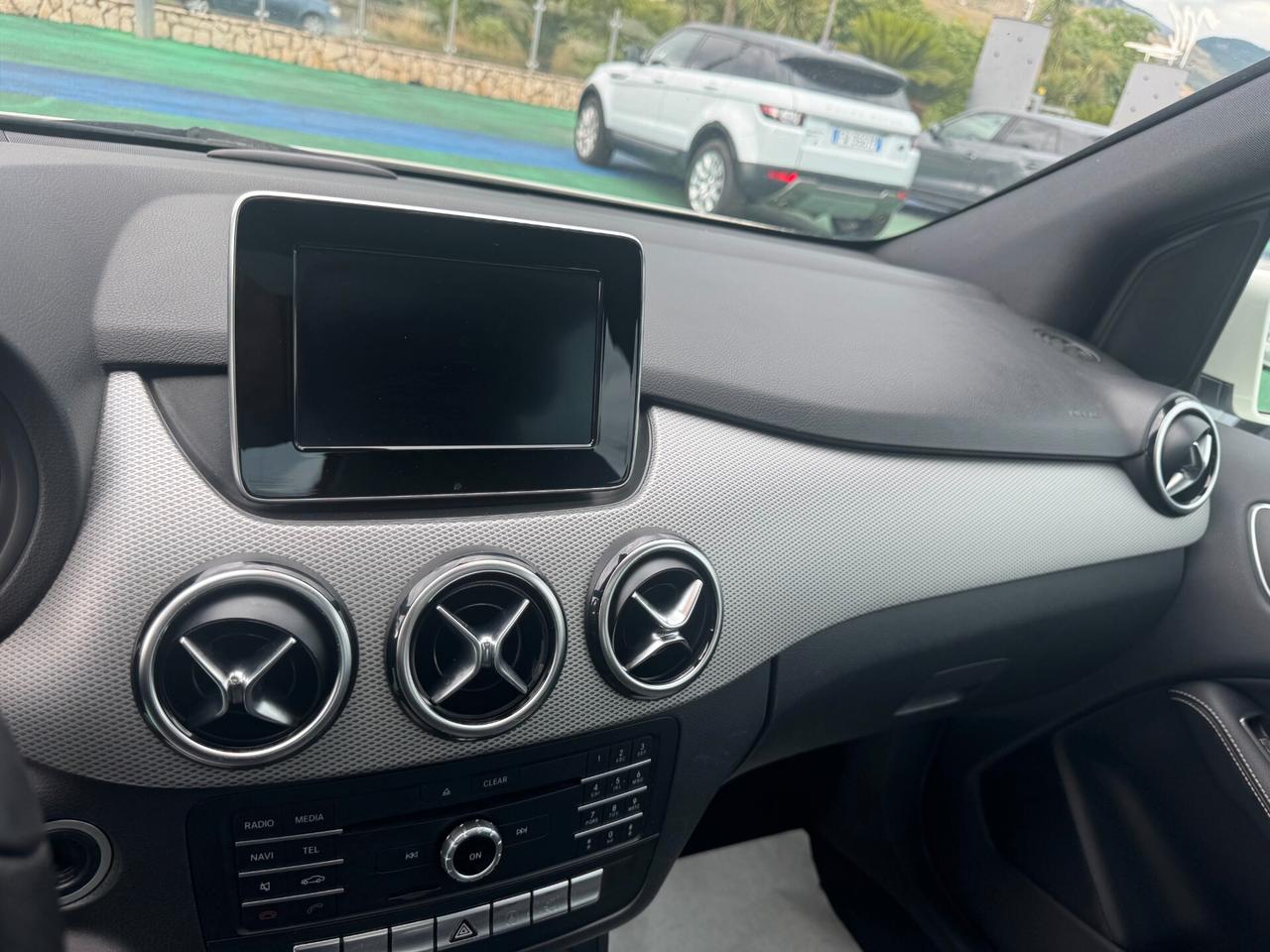 Mercedes-benz A 180 d Premium