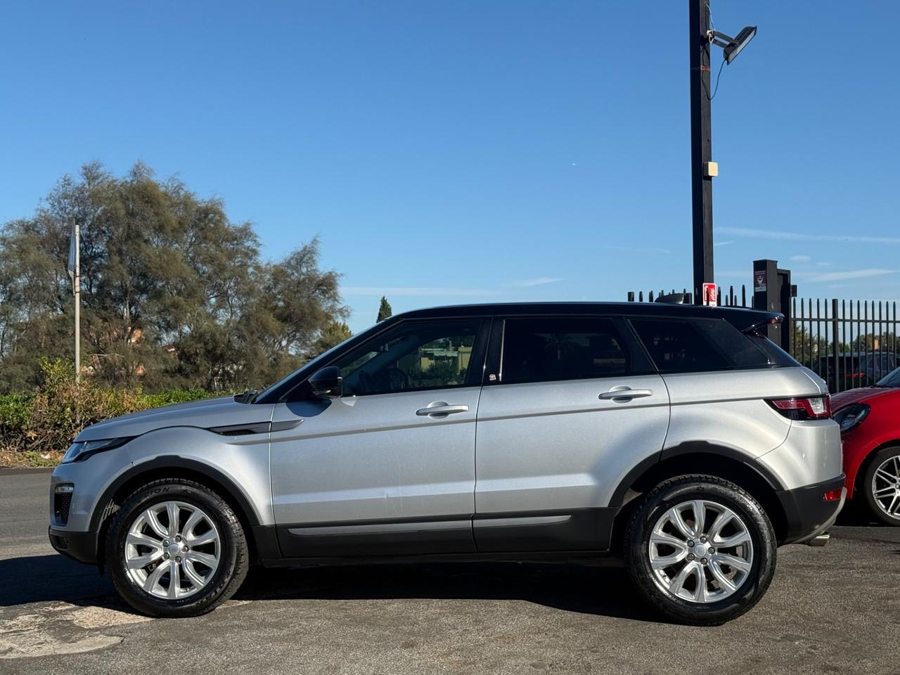 Range Evoque 2.2 td4 150cv AUTOMATICA AUTOCARRO