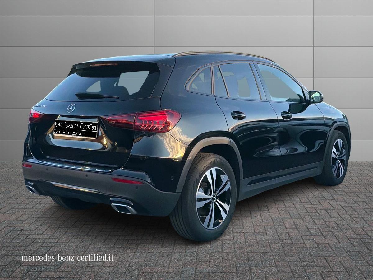 Mercedes-Benz GLA 200 d Progressive Advanced Plus auto