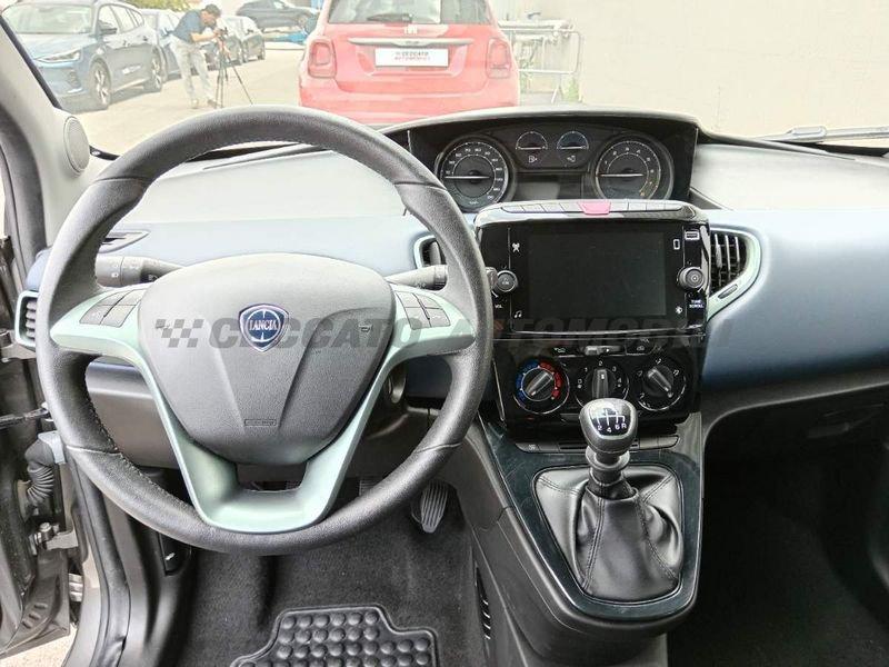 Lancia Ypsilon Ypsilon 1.0 firefly hybrid Platino s&s 70cv