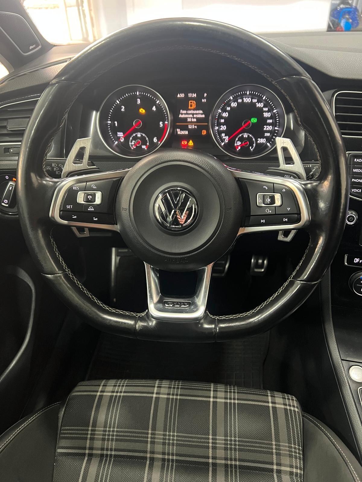 Volkswagen Golf GTD 2.0 TDI DSG 5p. BlueMotion Technology