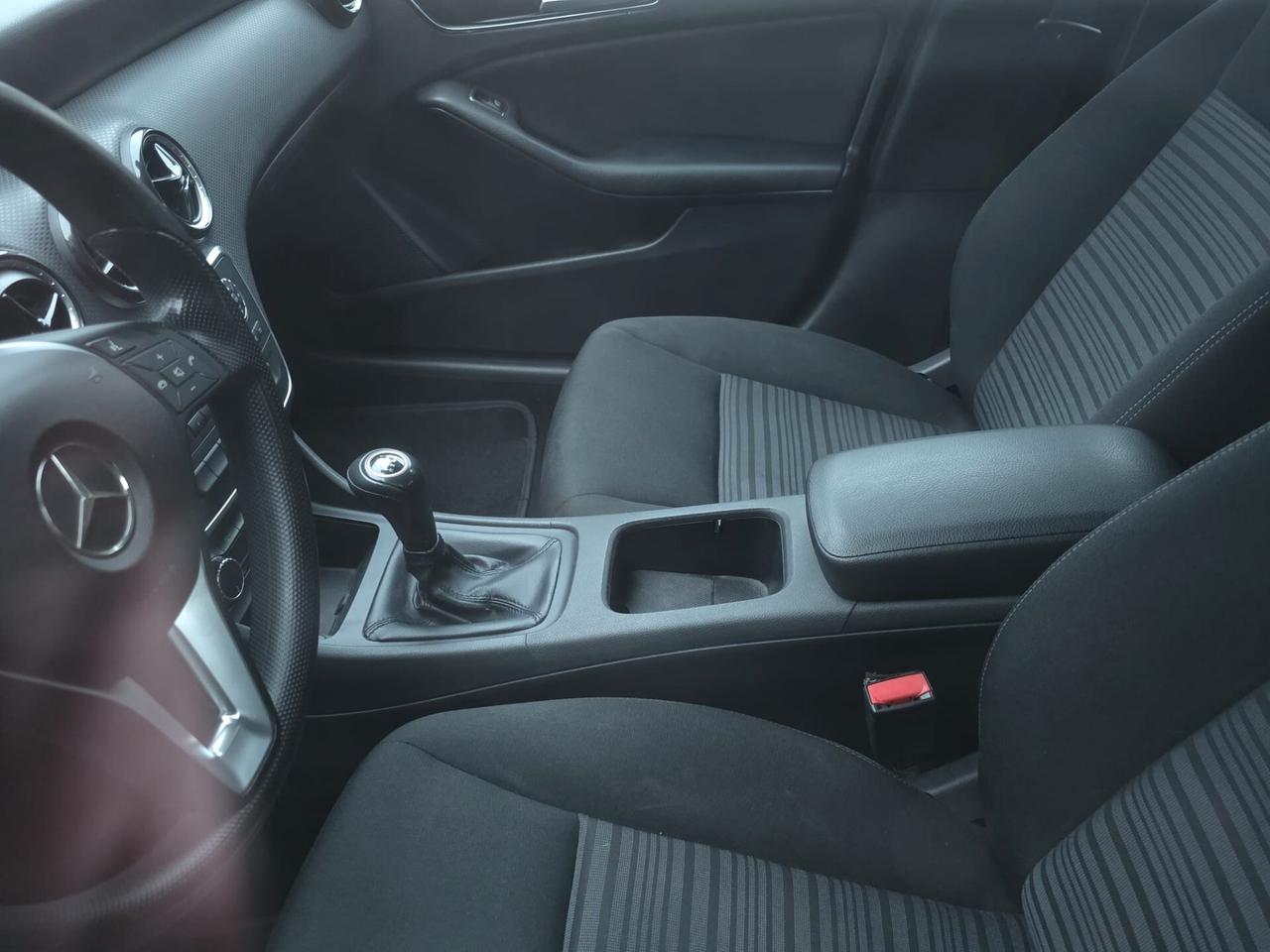 Mercedes-benz A 180 CAMBIO MANUALE