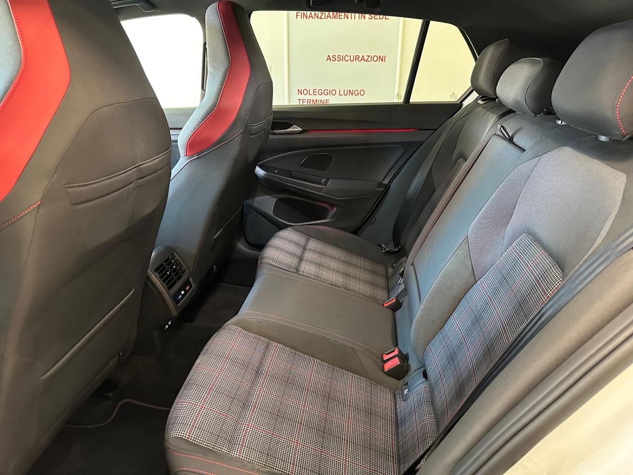 Volkswagen Golf GTI Golf 2.0 TSI GTI DSG PERFORMANCE
