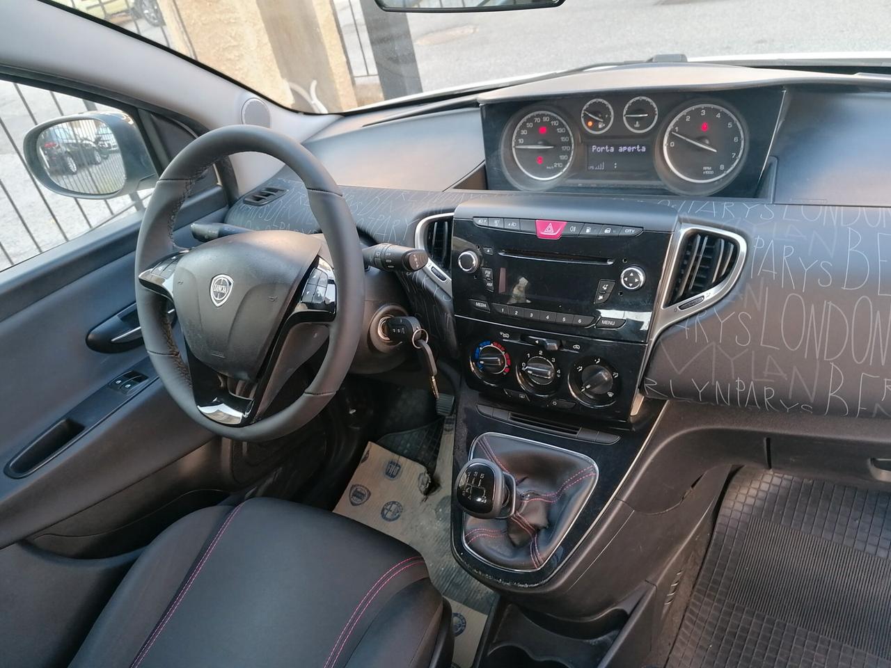 Lancia Ypsilon 1.2 69 CV 5 porte GPL Ecochic Elefantino