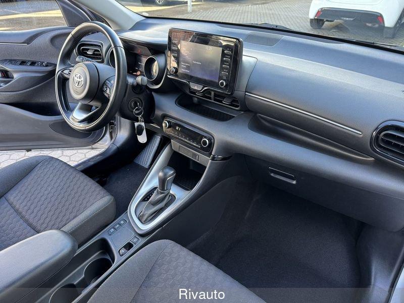 Toyota Yaris Hybrid Trend MY22