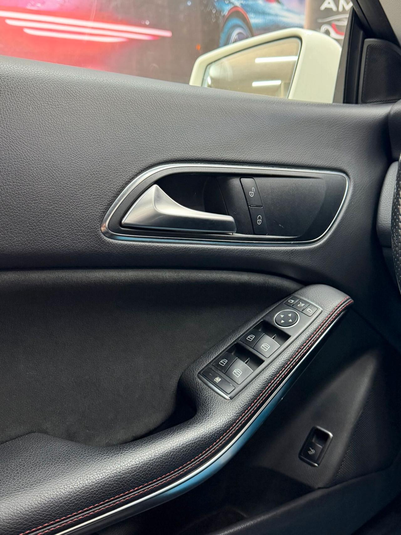 Mercedes-benz CLA 200 d 4Matic Automatic Business