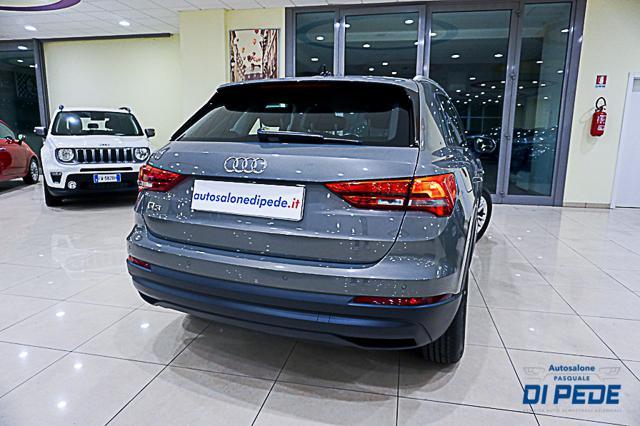 AUDI Q3 35 TDI S tronic Business