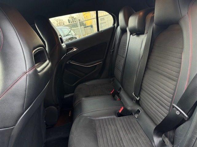 MERCEDES-BENZ GLA 200 d Automatic Premium AMG