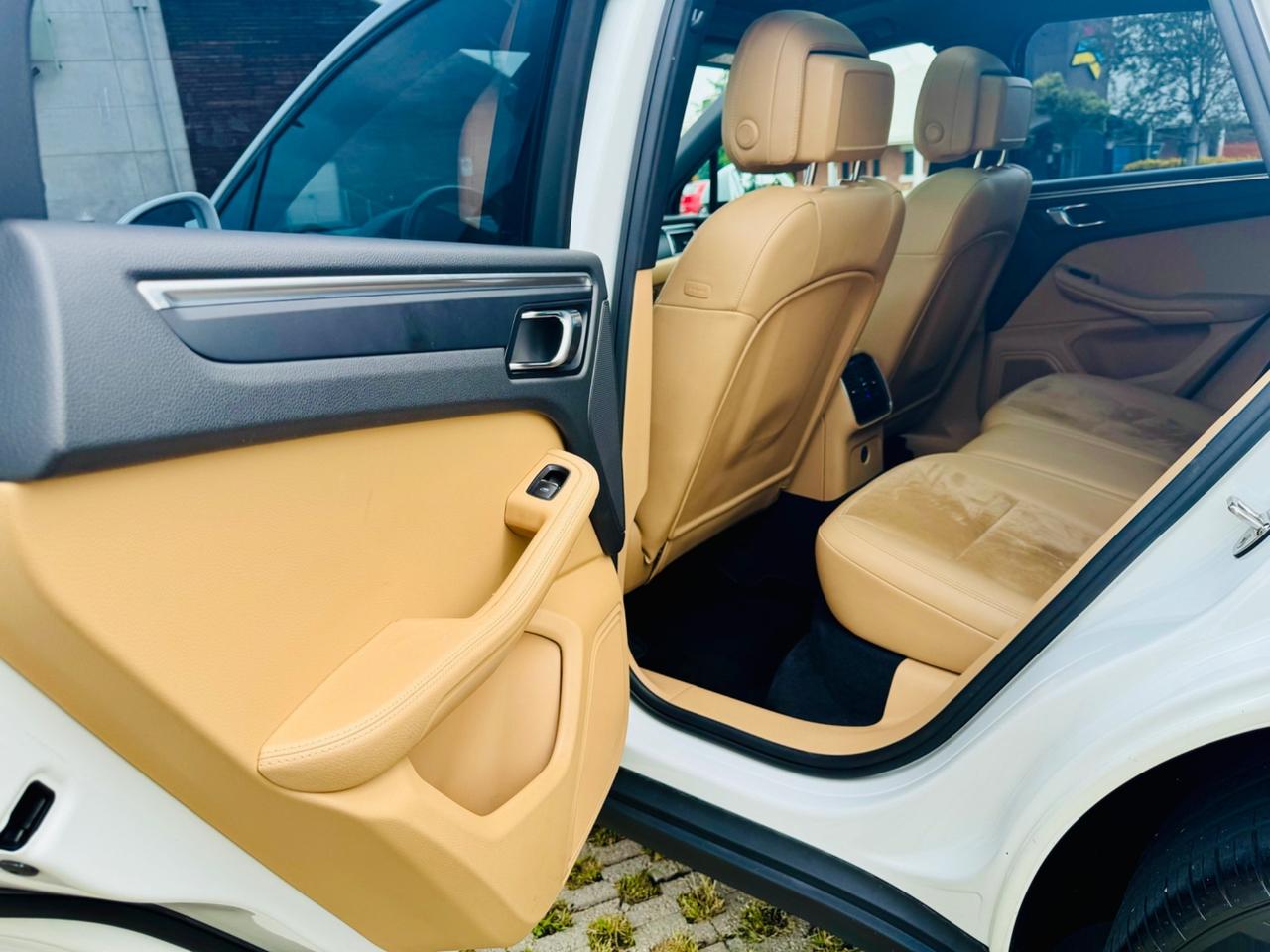 Porsche Macan 2.0 Benzina 252 Cv garanzia 12 mesi